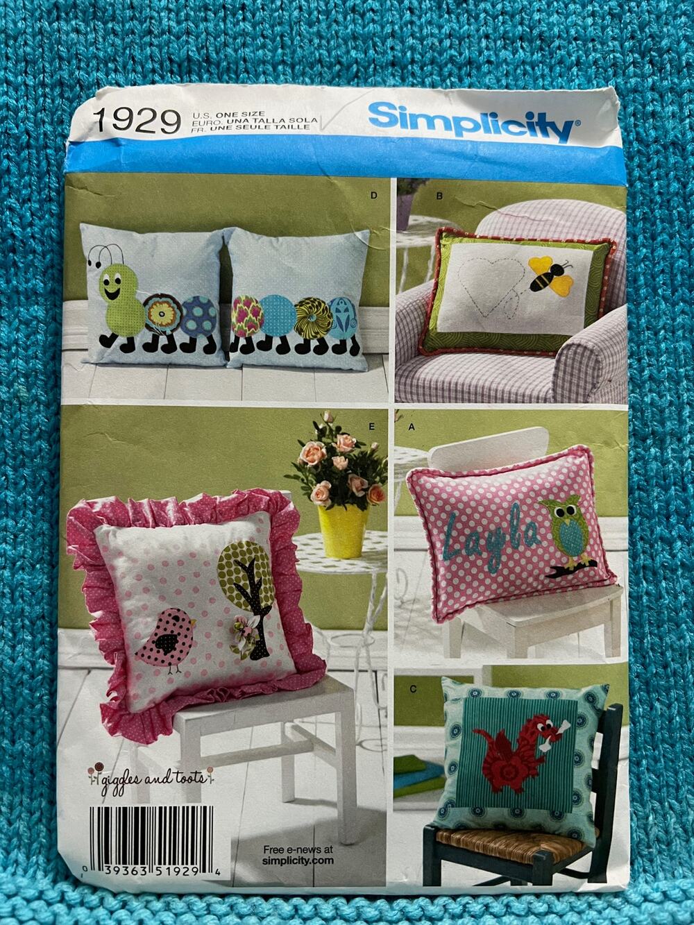 Simplicity 1929 decorative pillow pattern